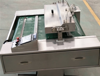 滾動單封條真空包裝機使用現場